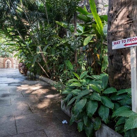 Hanu Reddy Residences Wallace Garden Chennai Extérieur photo